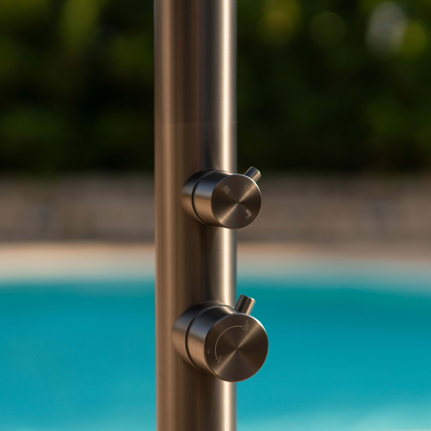 DOCCIA-QUARTU-CANNA-FUCILE-3 - SINED | Pool Showers | Garden Chaise Lounge | Electric Fireplaces | Infrared Heaters