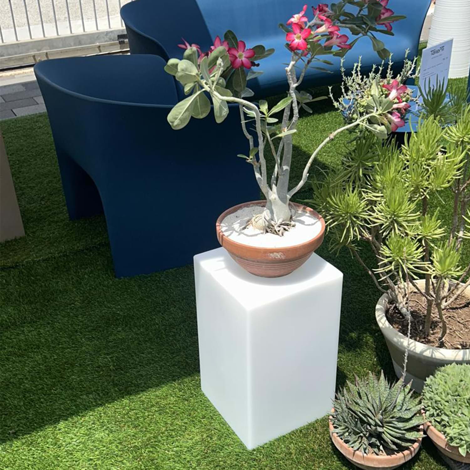 SGABELLO-LUMINOSO-PAR-4 - SINED | Pool Showers | Garden Chaise Lounge | Electric Fireplaces | Infrared Heaters