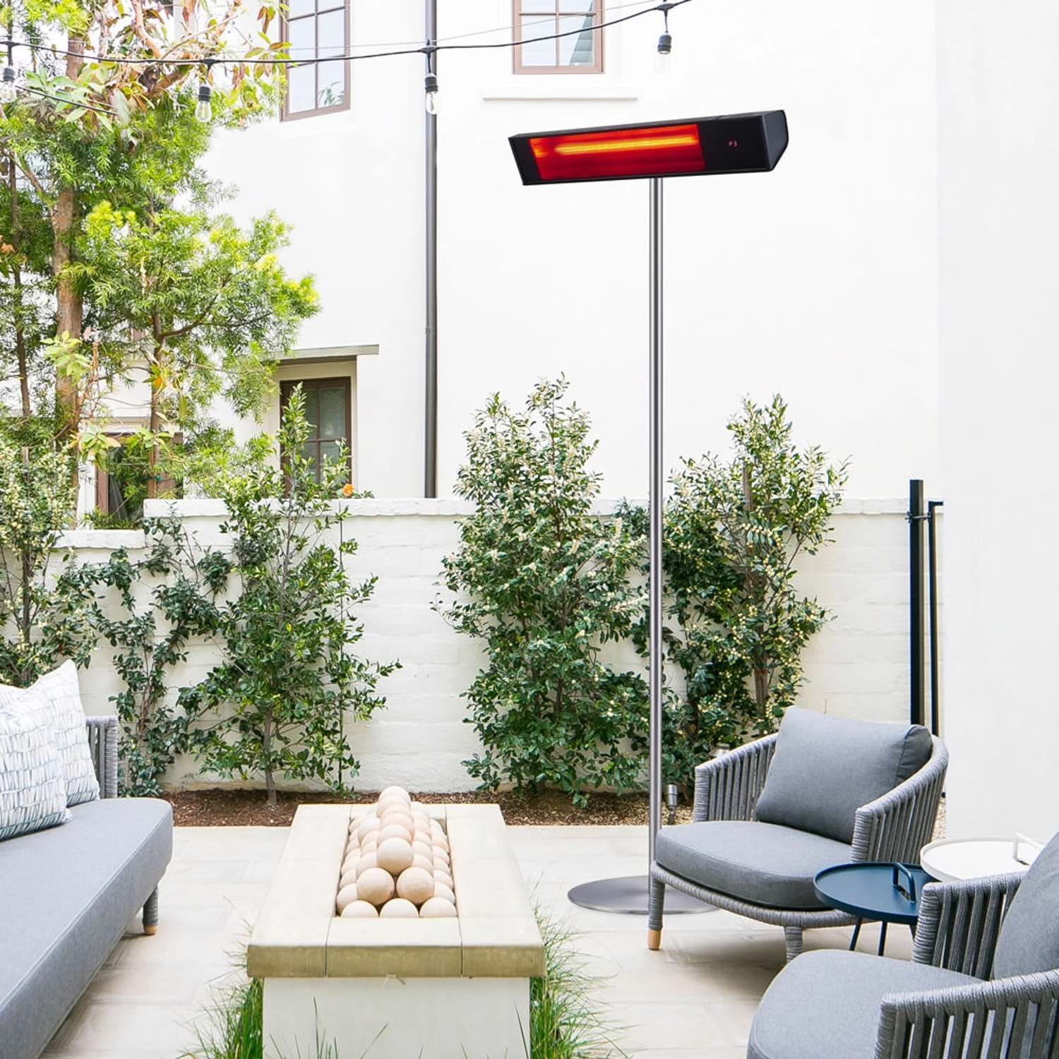 SUPPORTO-RISCALDATORE-ambientata - SINED | Pool Showers | Garden Chaise Lounge | Electric Fireplaces | Infrared Heaters